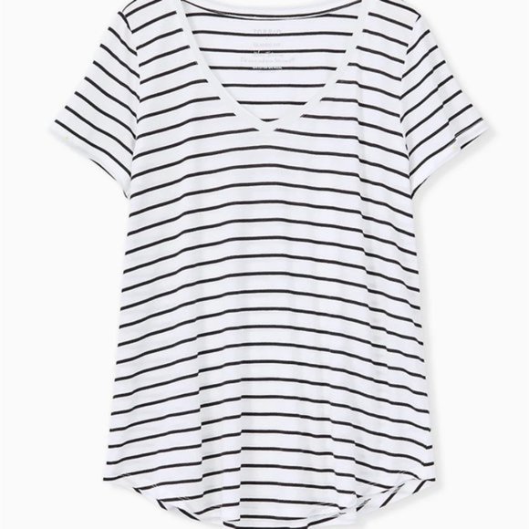 TORRID CLASSIC FIT V-NECK TEE - Picture 2 of 9